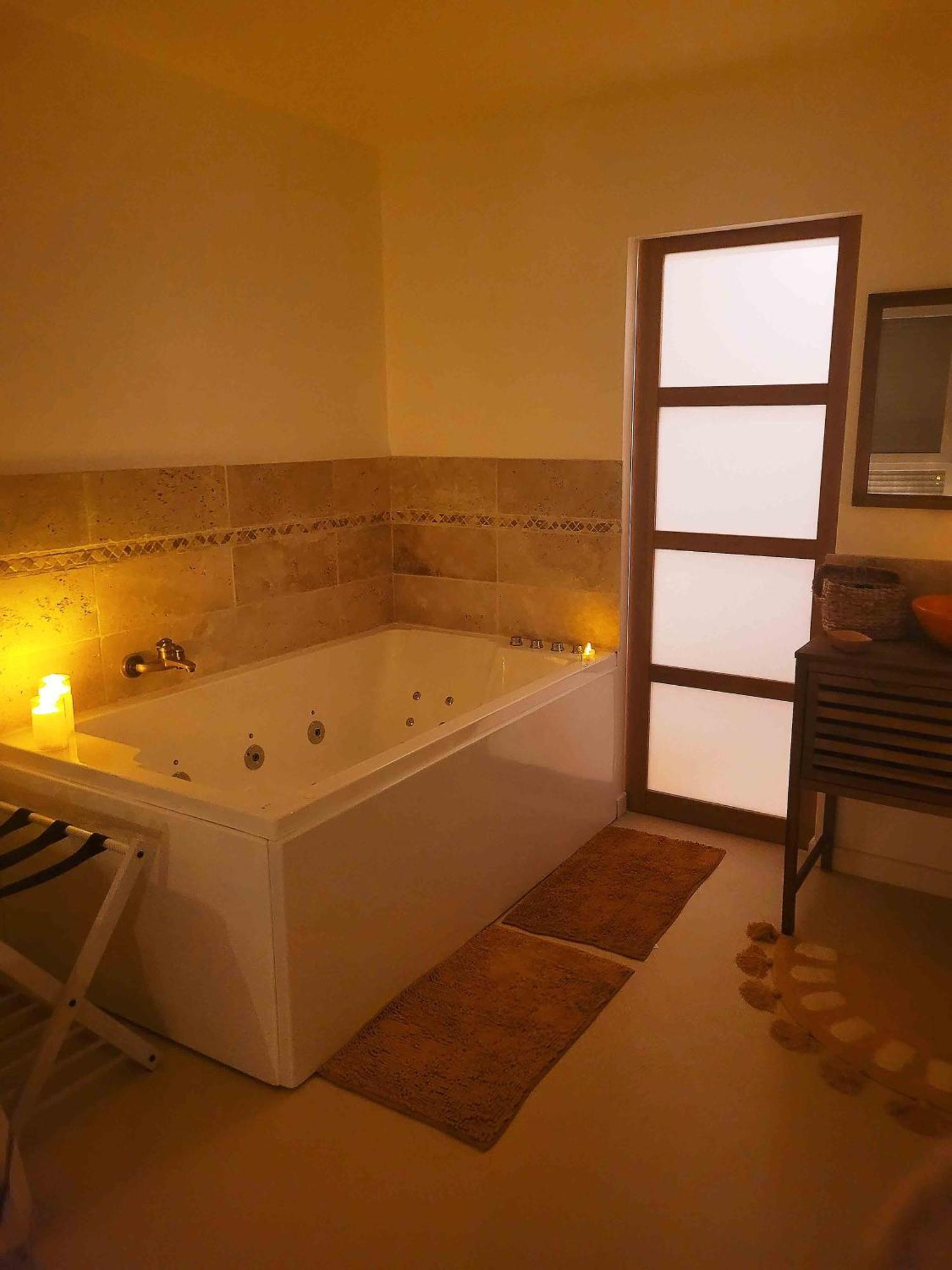 סארטרוויל Dream Of Mediterranean House, Jacuzzi, Bbq, Delices Ensoleilles מראה חיצוני תמונה